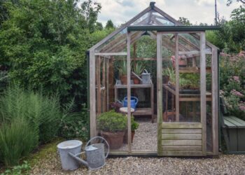 Greenhouse Supply List - Important Items For Greenhouse Gardening ...